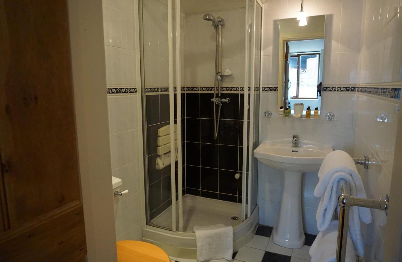 Sheep Dip Cottage - 5* Cyfie Farm, With Log Burner And Private Hot Tub Llanfyllin ภายนอก รูปภาพ