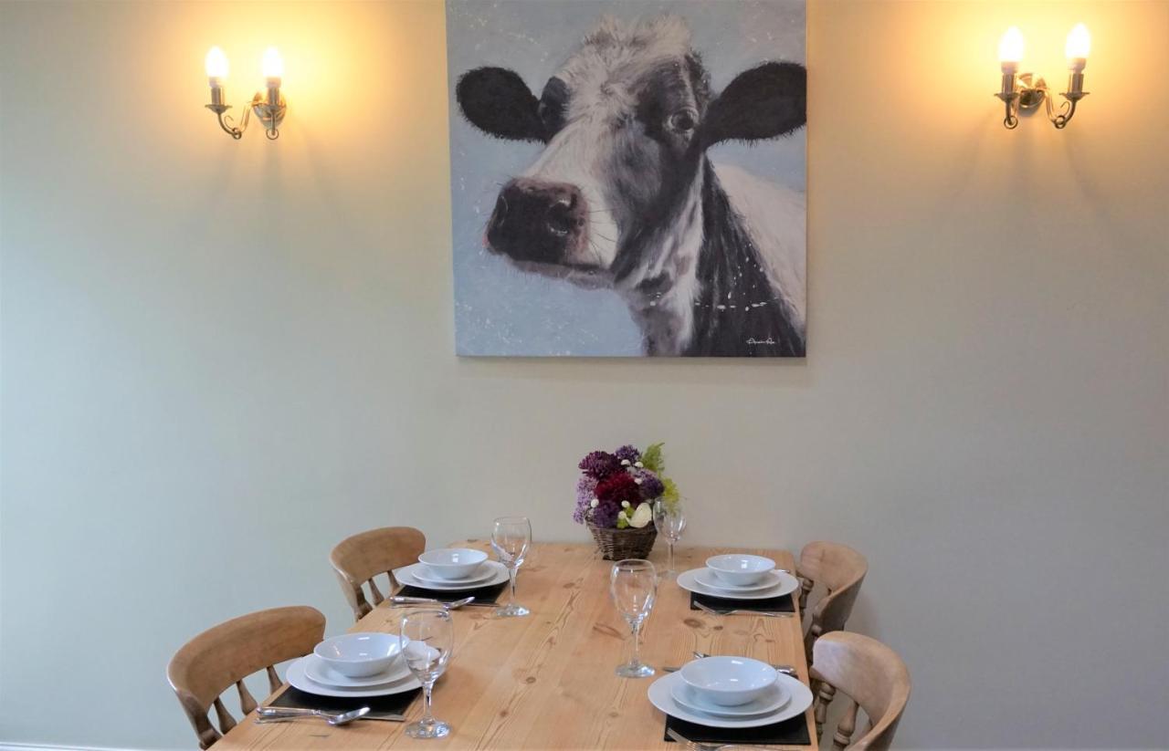 Sheep Dip Cottage - 5* Cyfie Farm, With Log Burner And Private Hot Tub Llanfyllin ภายนอก รูปภาพ